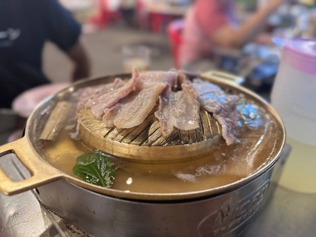 มา-นี่-มา หมูกระทะ  ณ ตลาดจอมพล ขอนแก่น
