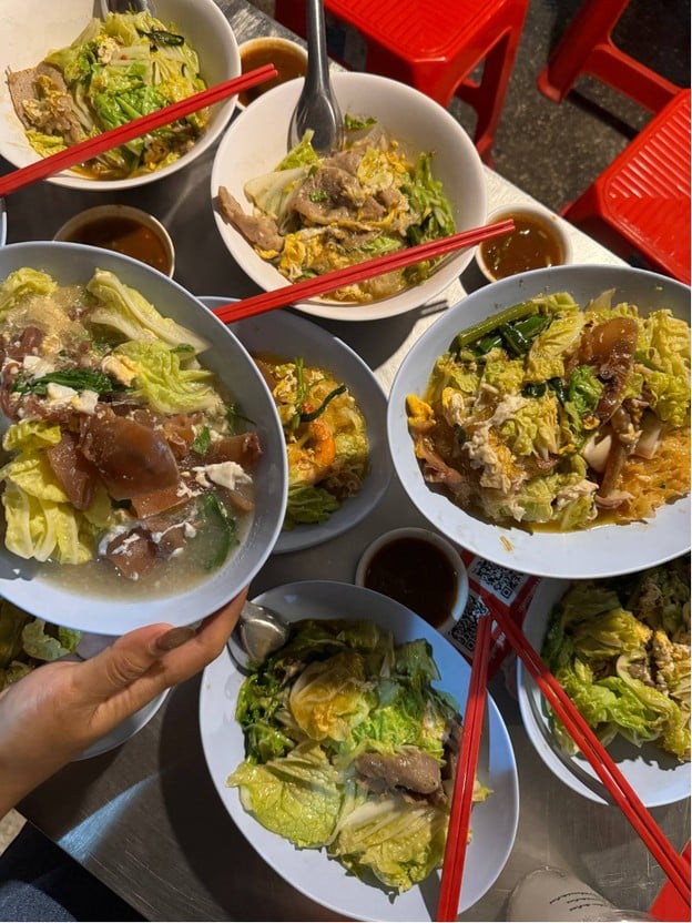 สุกี้ช้างเผือก ประตูช้างเผือก