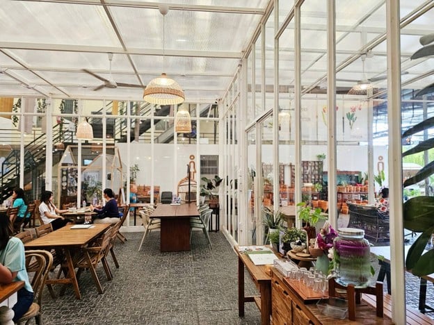 The Flask Cafe' By Air Orchids