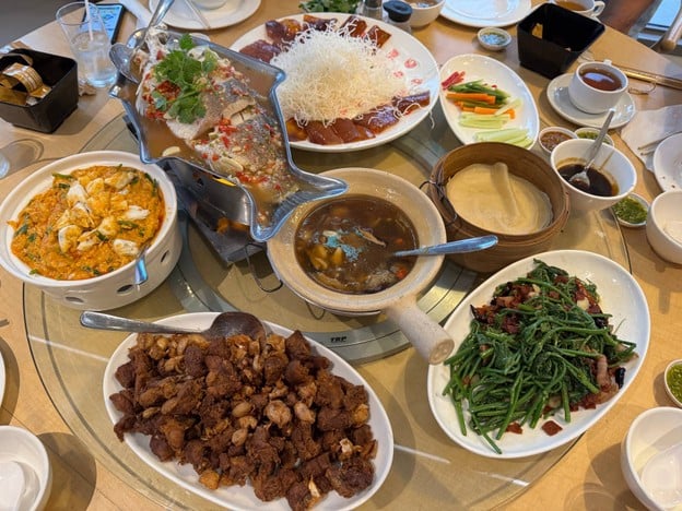 ฮั่วเซ่งฮง นวลจันทร์