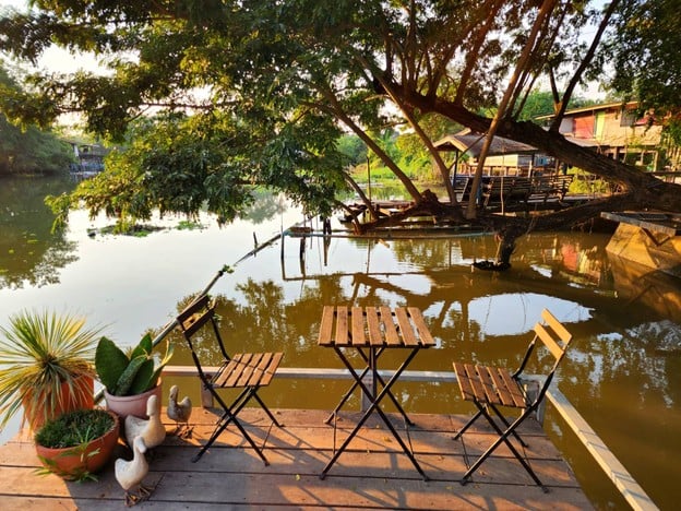 บรรยากาศ บ้าน ๑,๐๐๐ ไม้ Cafe & Farm