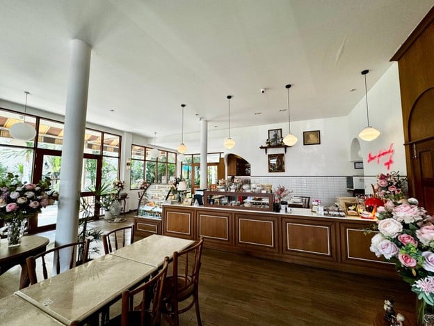 บรรยากาศ Dear Friends, Bistro