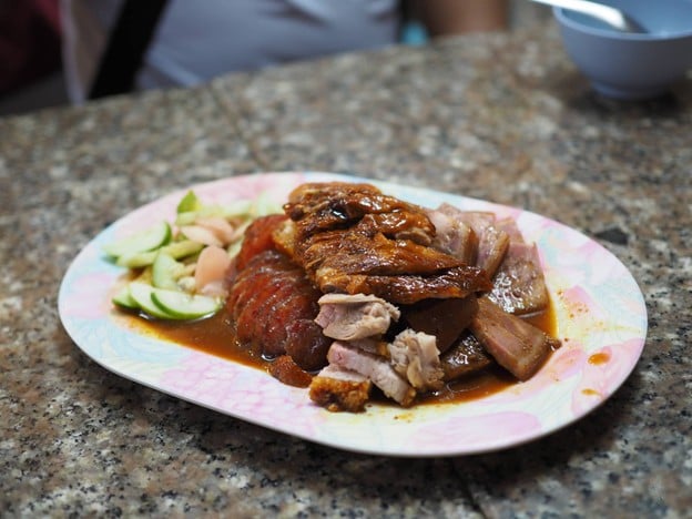 เมนูของร้าน ประจักษ์เป็ดย่าง บางรัก