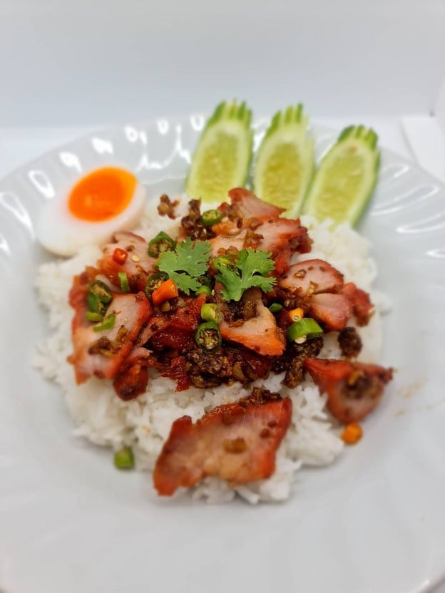 เมนูของร้าน รุ่มรวยก๋วยเตี๋ยวไก่ หาดใหญ่วิลเลจ