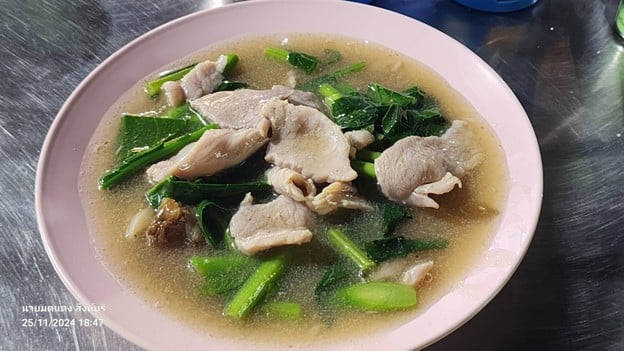 ใหม่ราดหน้า หน้าหมู่บ้านสุขนคร