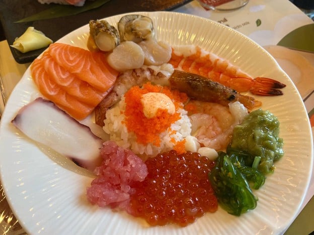 NAMA Japanese and seafood buffet Centara Grand Central World ชั้น 24