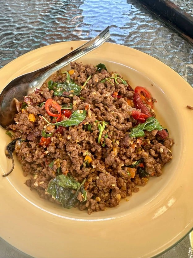 เมนูของร้าน ครัวเนื้อหอม แชมป์กะเพราเนื้อประเทศไทย