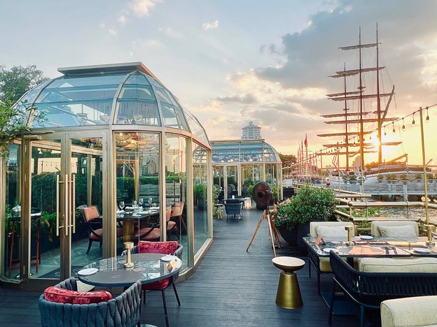 The Crystal Grill House