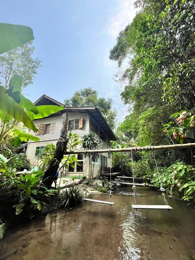 บ้านริมธารโฮมสเตย์ บ้านป่าเหมี้ยง