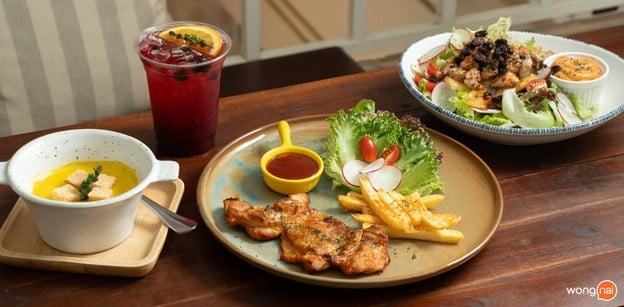 greenmine | steak • salad • coffee สี่แยกคลองตัน