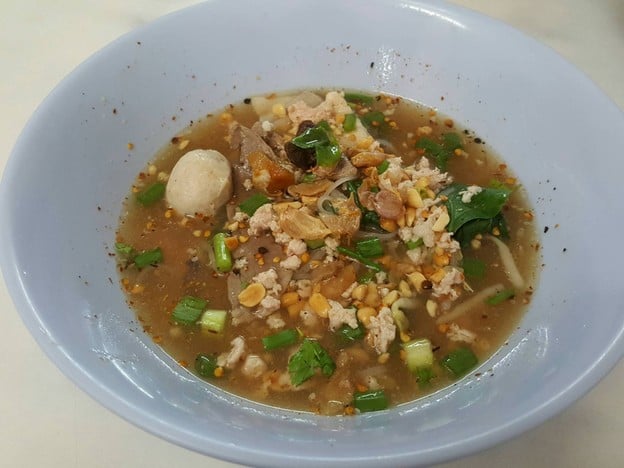 ก๋วยเตี๋ยวตำลึง