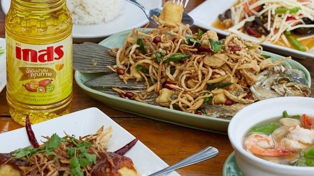 พริ้วลมชมน้ำ