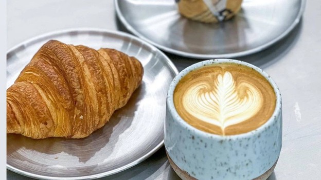 บอททอมเลส (Bottomless) พัฒนาการ (Pattanakarn road)