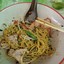 ก๋วยเตี๋ยวต้มยำแม่น้อย