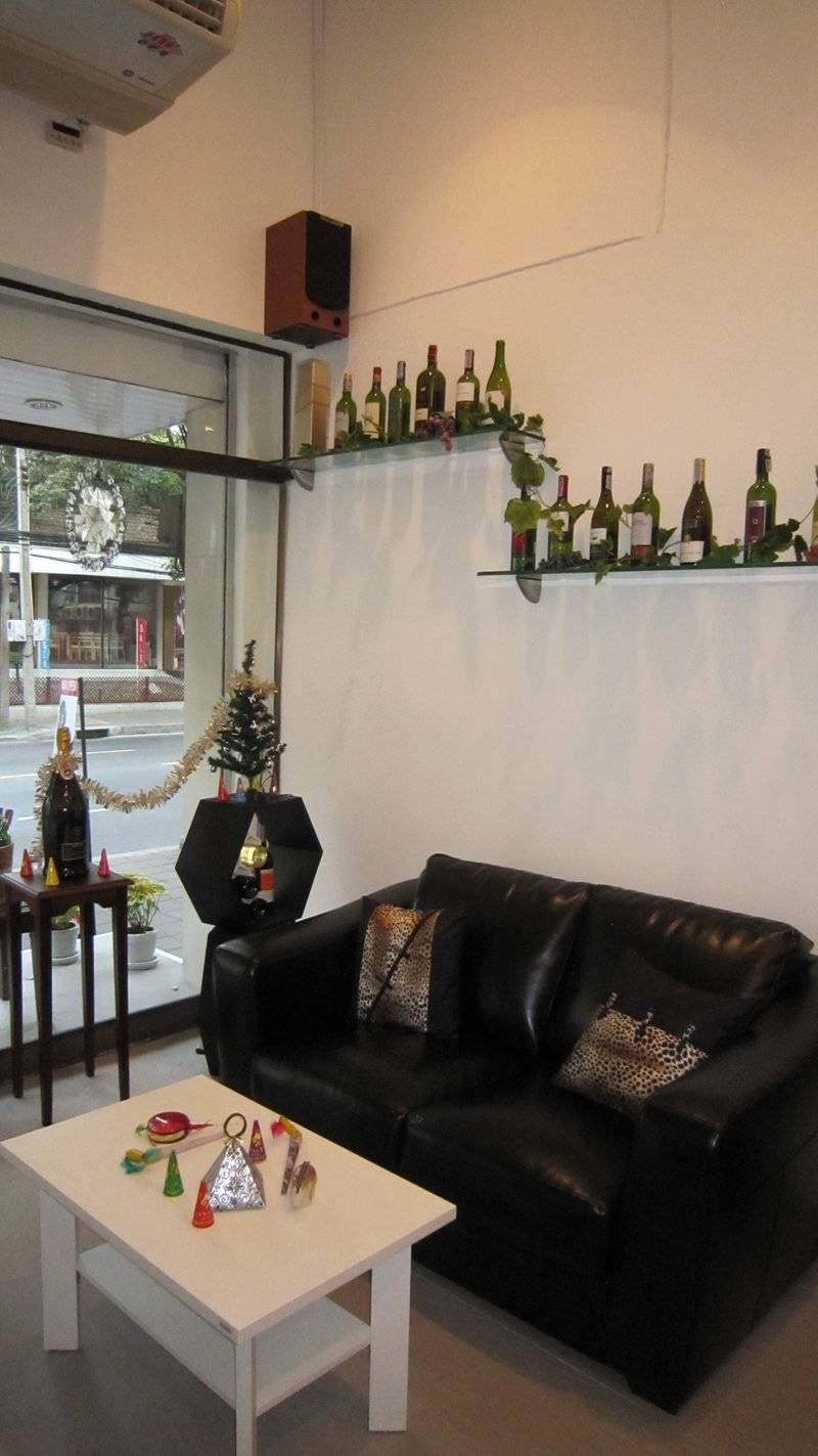 Sip Wine Bar Ekamai