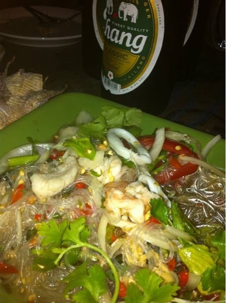 ยำวุ้นเส้น 