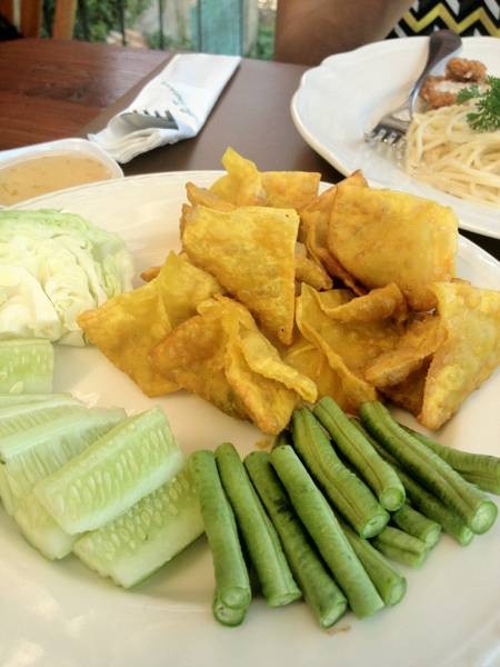 ลาบเกี๊ยวทอด ลาบหมูห่อเกี๊ยว แนะนำให้ลองจ้า