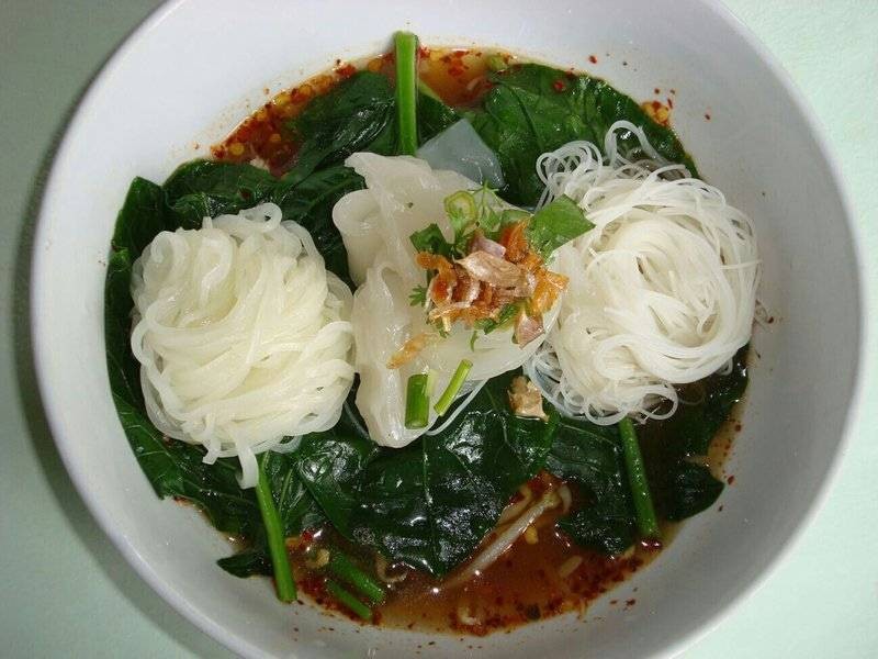 เมนู "ยำสามเหล่าทัพ"