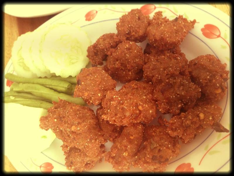 ลาบหมูทอด อร่อย ขอรสเปรี้ยวเผ็ดอีกนิด