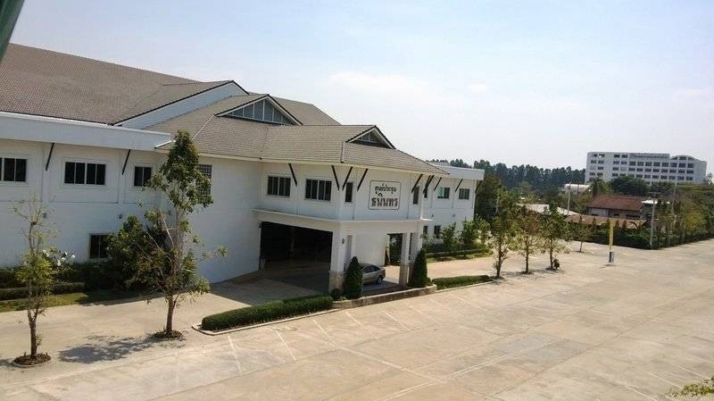 โรงแรมธนินทรกรีนปาร์ค