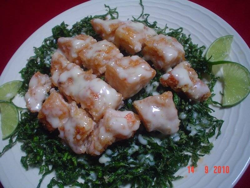 กุ้งครีมมะนาว ร้านอื่นใช้เนื้อไก่แต่เราใช้เนื้อกุ้ง