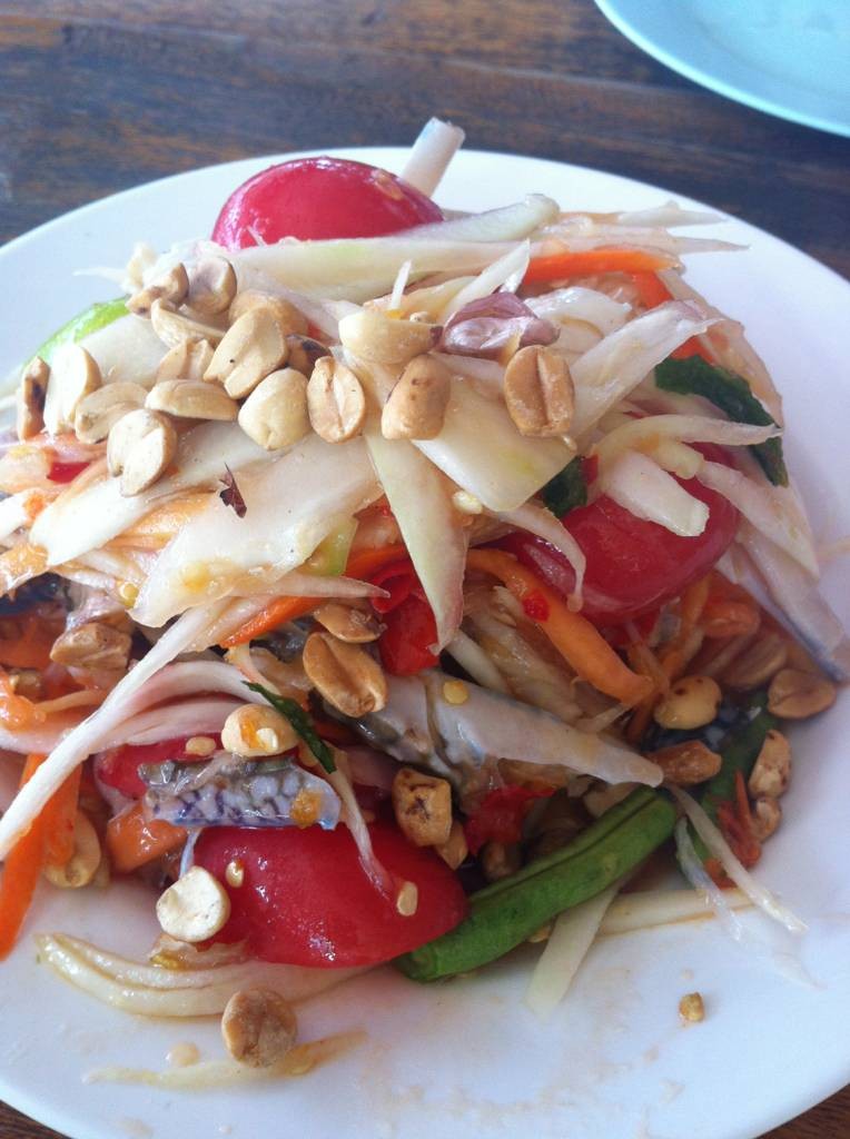 ส้มตำปูม้า 