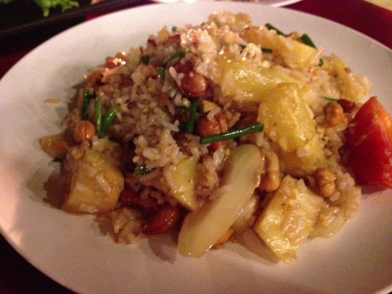 ข้าวผัดสับปะรด