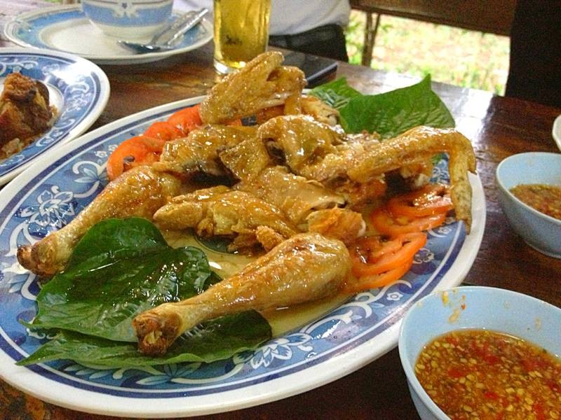 ไก่ทอดน้ำปลา... น้ำจิ้มเด็ดมากกก!!!