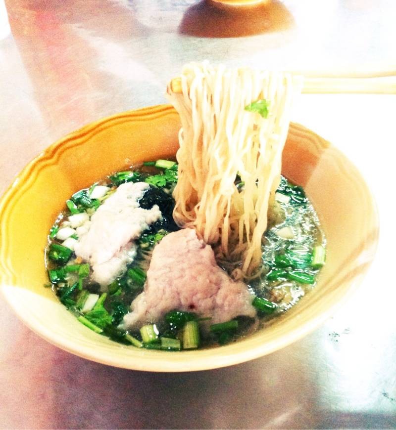 บะหมี่น้ำหมูทุบ