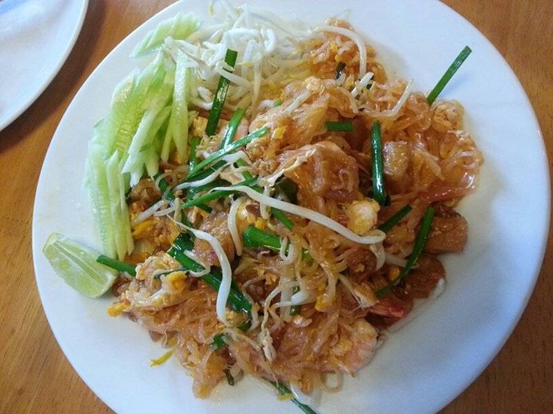 ผัดไทยกุ้งสด