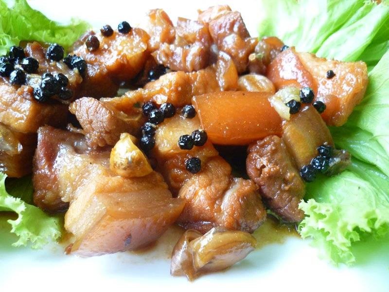 หมูฮ้อง เนื้อขาวไม่มาก เนื้อแดงน่าทานมาก ไม่ใส่สีจนเกินไป