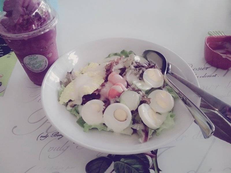 The Salad Cafe