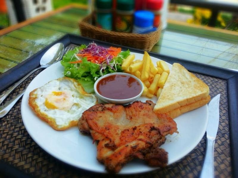สเต๊กไก่เกรวี่