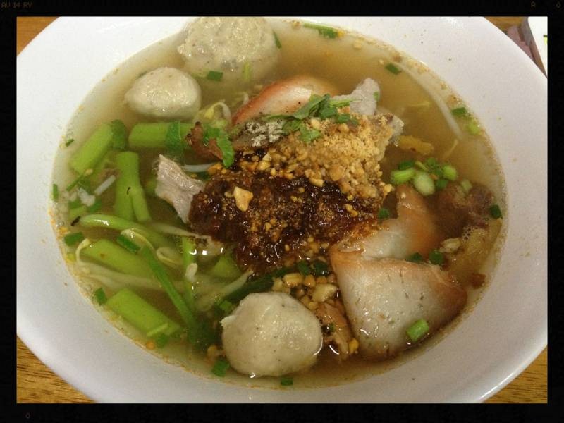 วุ้นเส้นต้มยำ