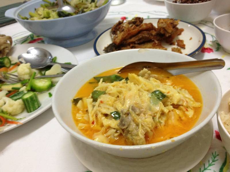 อุหน่อไม้