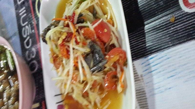 ส้มตำไทยส่ายปู