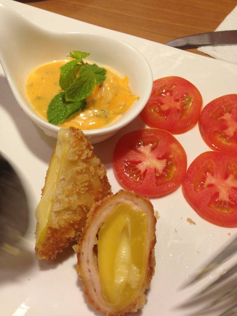 ไก่กรอบมะม่วงยองเนส