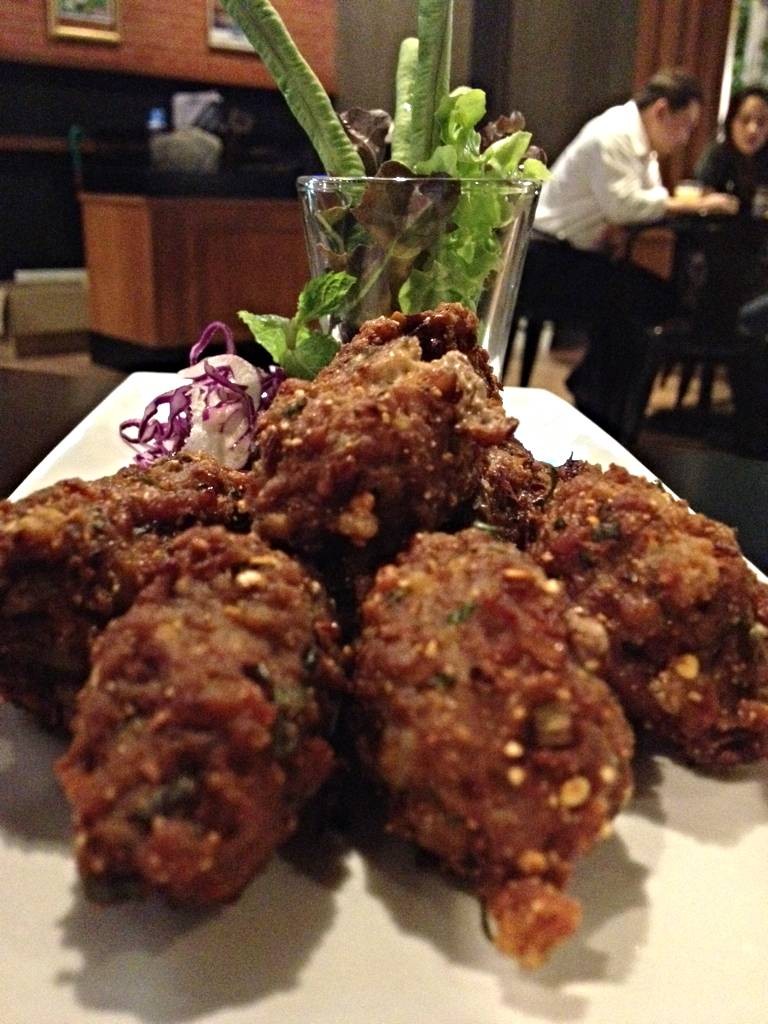 ลาบทอด กรอบนอก นุ่มใน รสแซบ