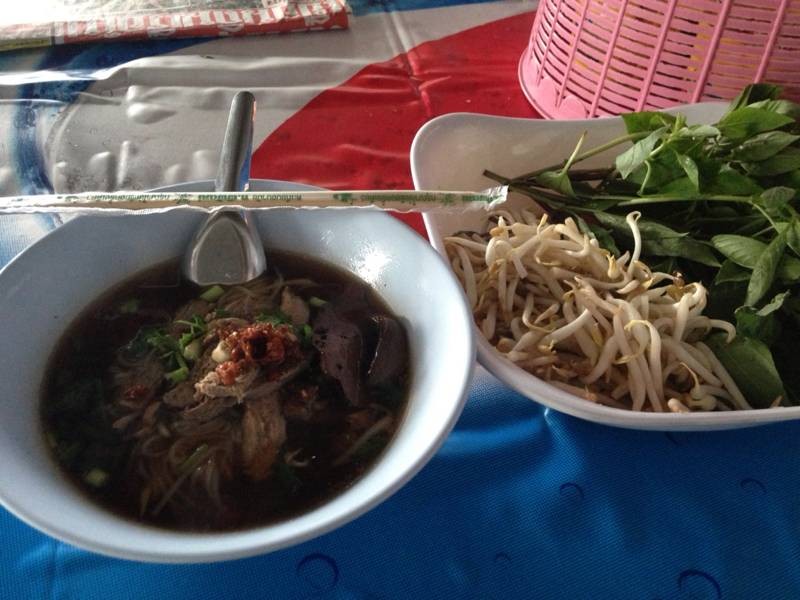 ก๋วยเตี๋ยวเป็ด.  อร่อยๆค่ะ