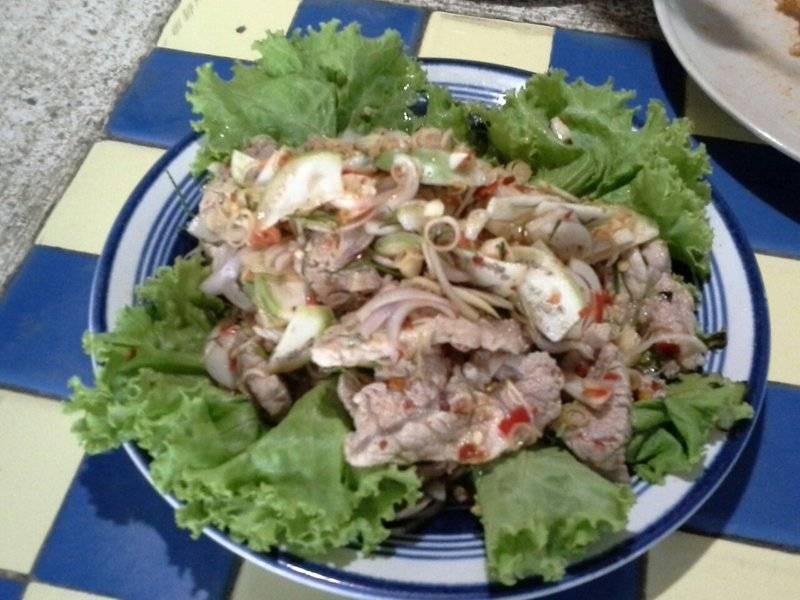 พล่าหมู