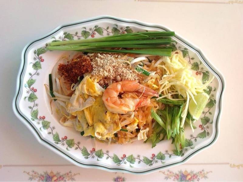 ผัดไทยกุ้งสด