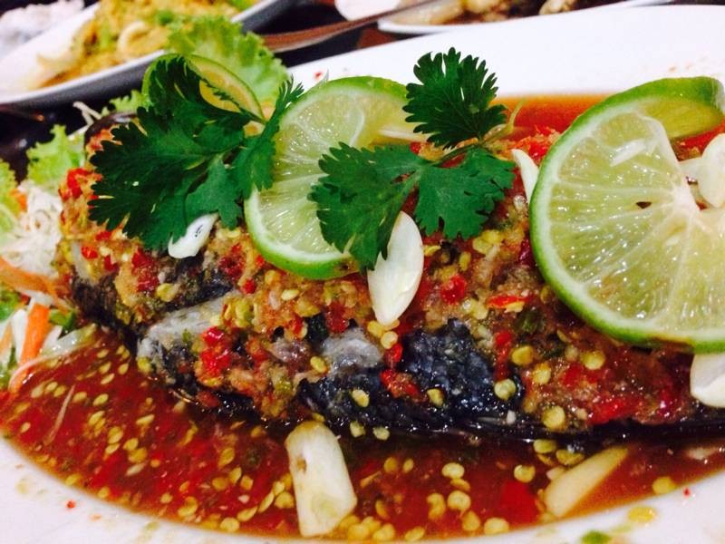 ปลากะพงนึ่งมะนาว