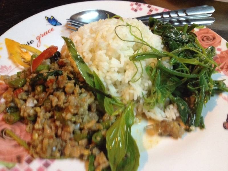 ราดกระเพราหมูสับ + ยอดมะระ