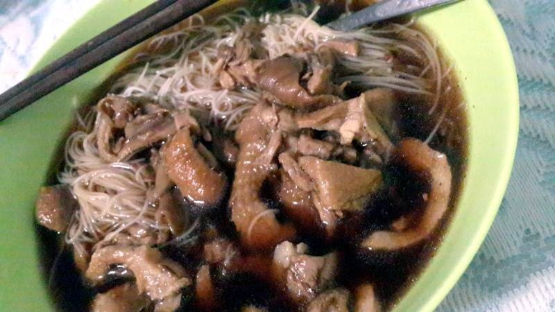 ชามนี้พิเศษเป็ดค่ะ 40บาท อร่อย อิ่ม คุ้ม