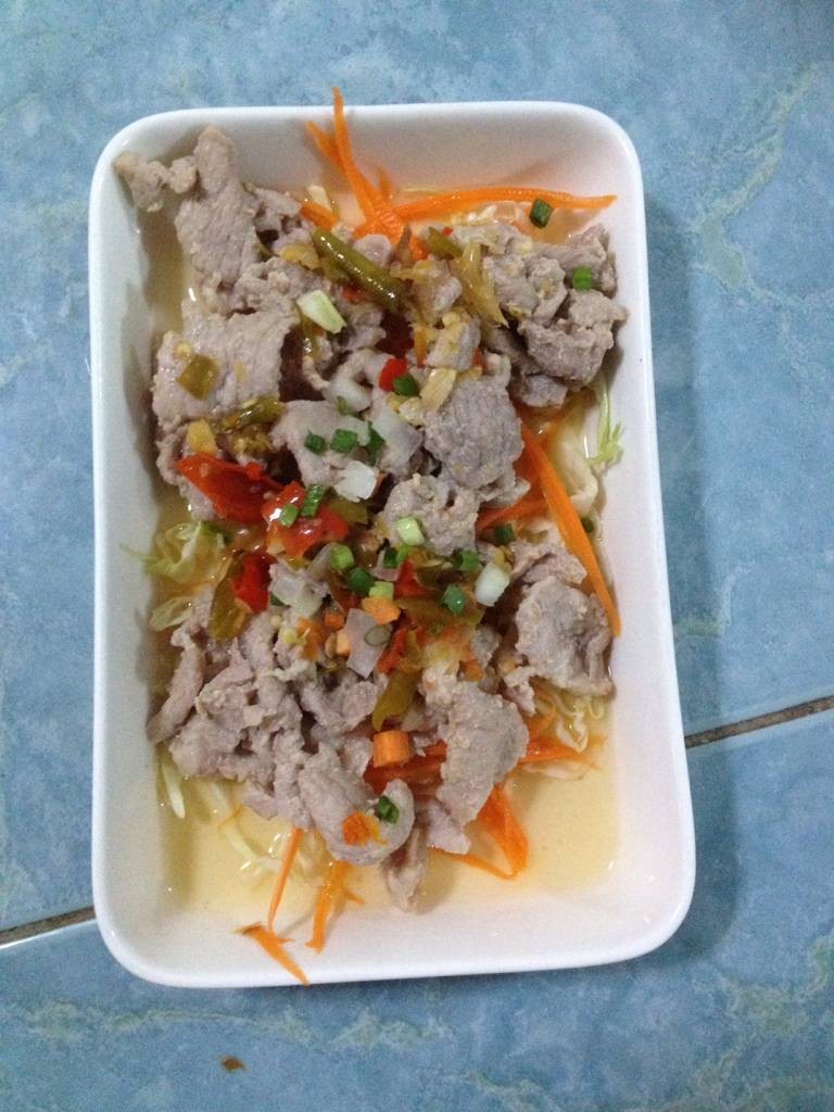หมูมะนาว  39  บาท