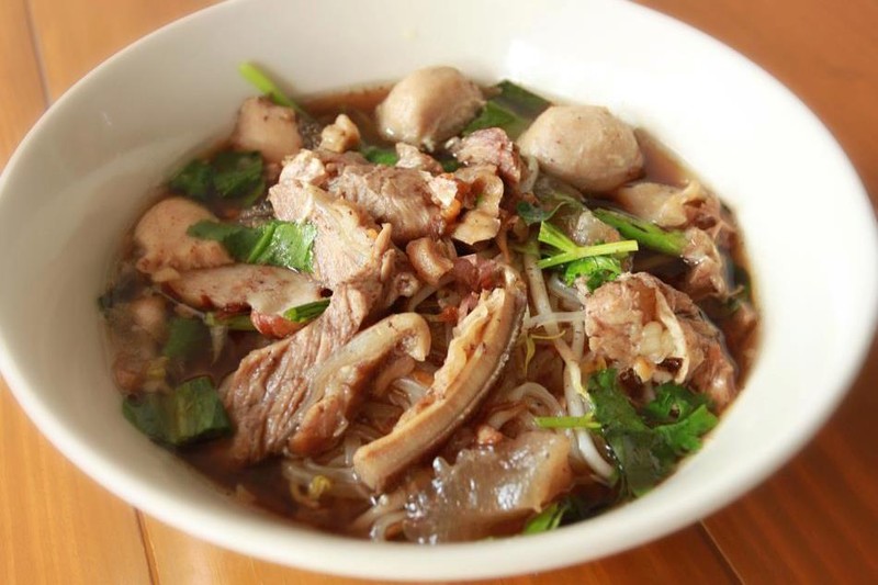 ก๋วยเตี๋ยวลูกชิ้นเนื้อเปื่อย