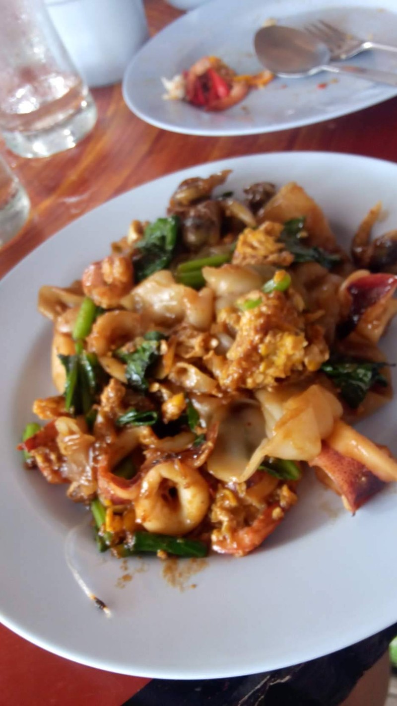 ผัดซีอิ้วทะเล