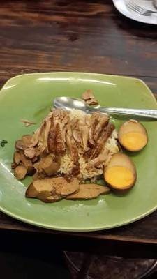 ข้าวหน้าเป็ดพิเศษไข่