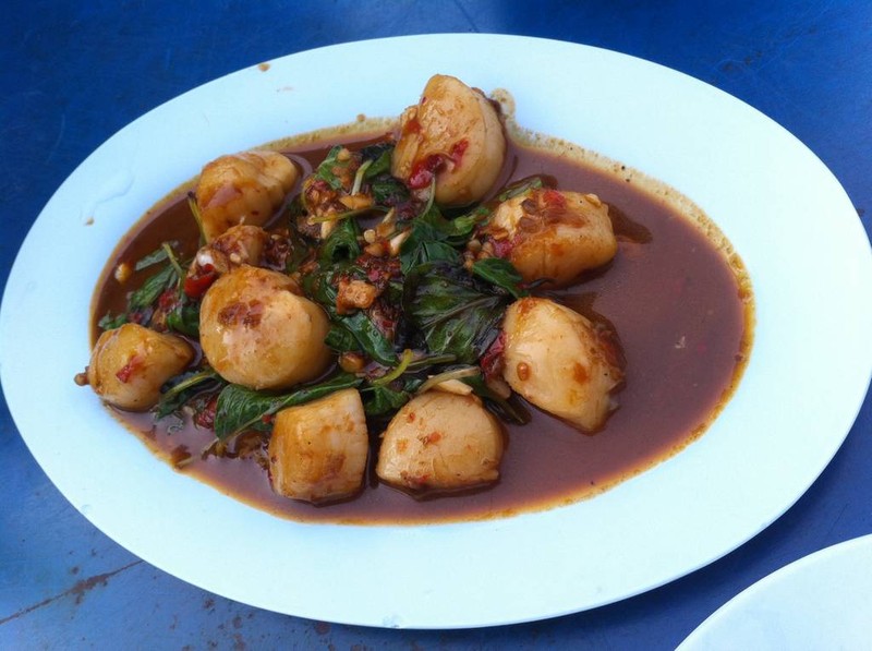 เอ็นหอยผัดพริกเผา อร่อยค่ะ พึ่งรู้ว่าเอ็นหอยเป็นแบบนี้ ยังกับกินหอยเชลล์ตัวใหญ่ 