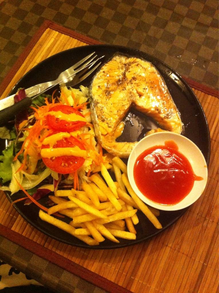 แซลมอลสเต็ก